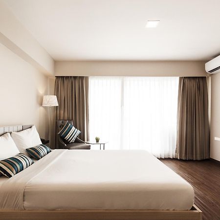 Samran Place Hotel Bangkok Exterior foto