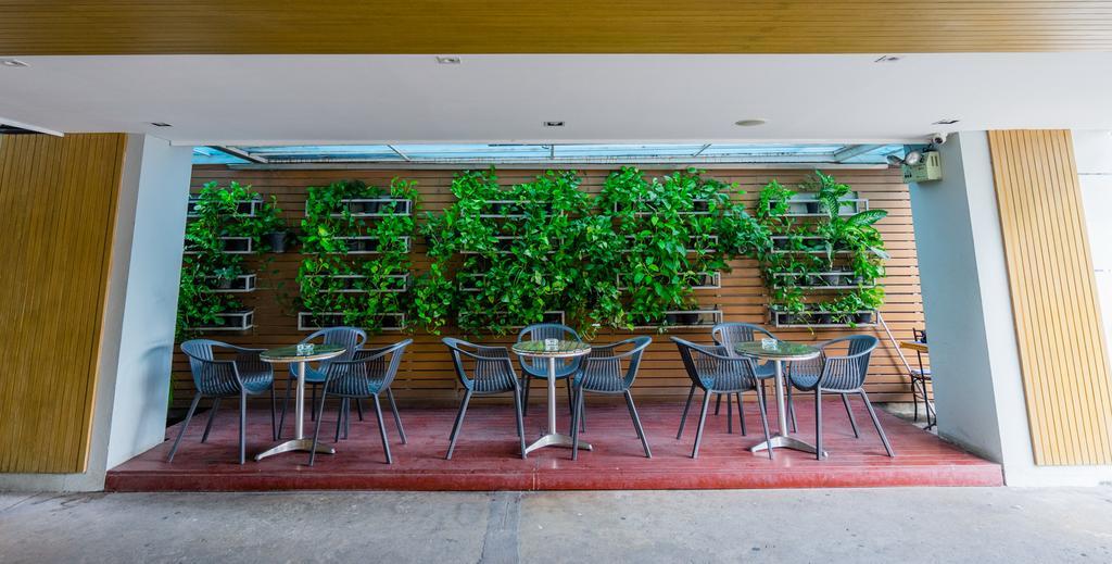 Samran Place Hotel Bangkok Exterior foto
